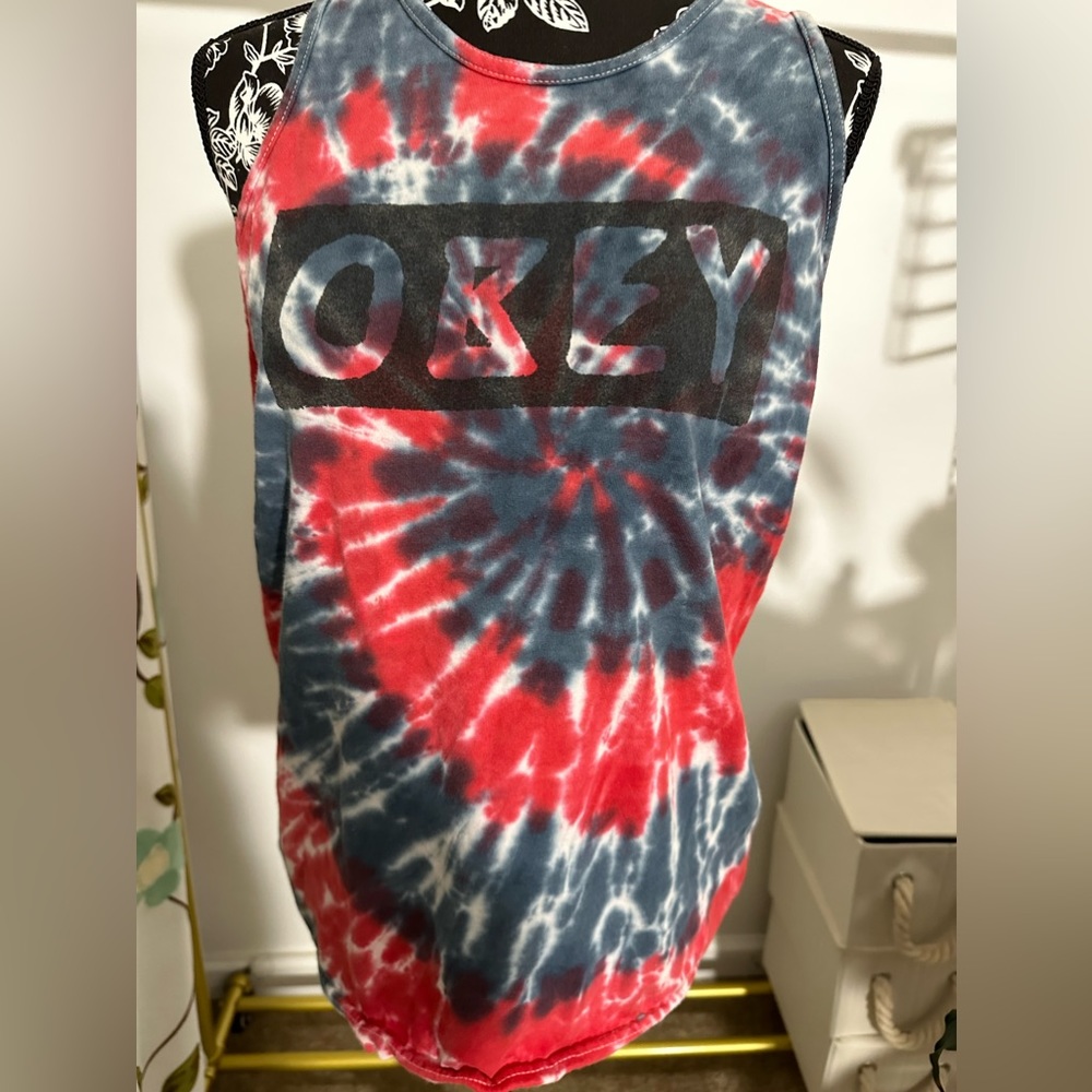 Obey 100% cotton top made in Mexico